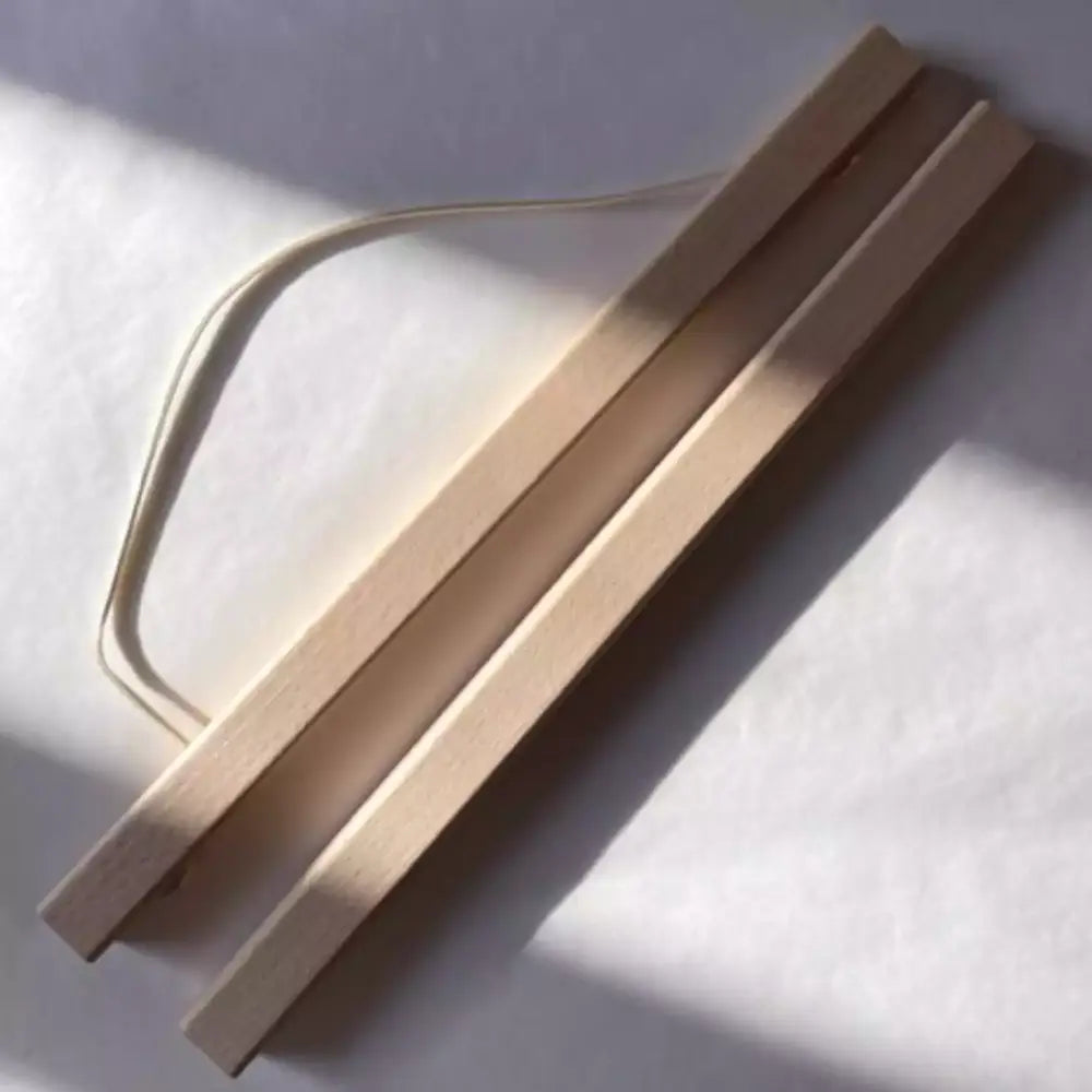 Magnetic frame